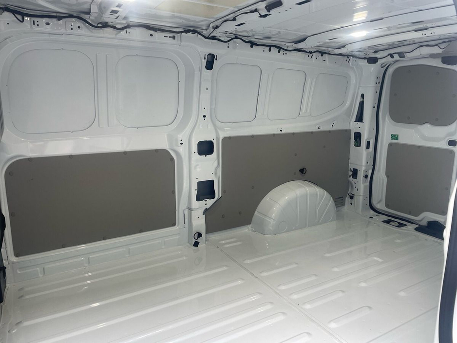 2025 Volkswagen Transporter  €36,475