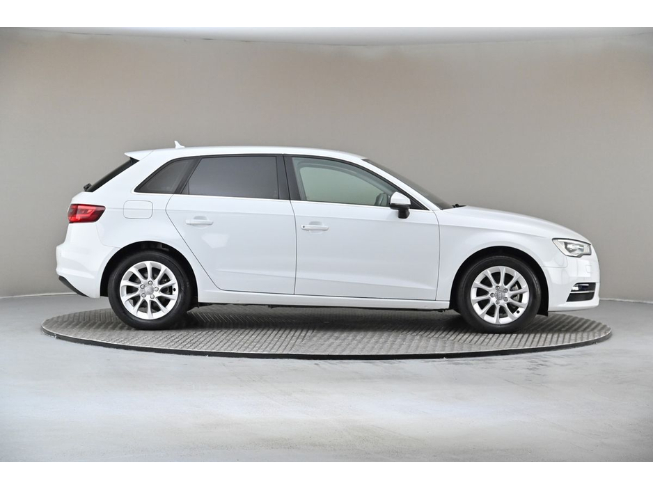 2015 Audi A3 1.4 TFSI S-TRONIC SPORTBACK *REVERSE CAM*PARK SENSORS* €14,890