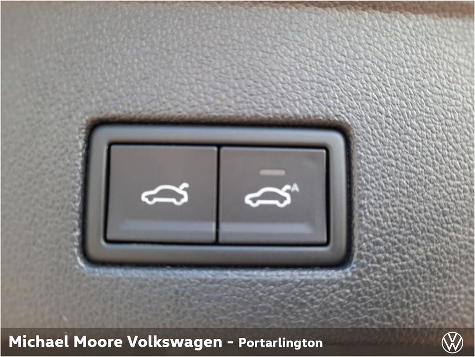 2026 Volkswagen Touareg Commmercial R-LINE 3.0TDI 4M 231HP