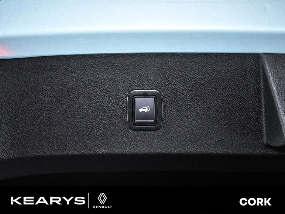 2026 Renault 4 Iconic Order Your 261 Today! €34,995