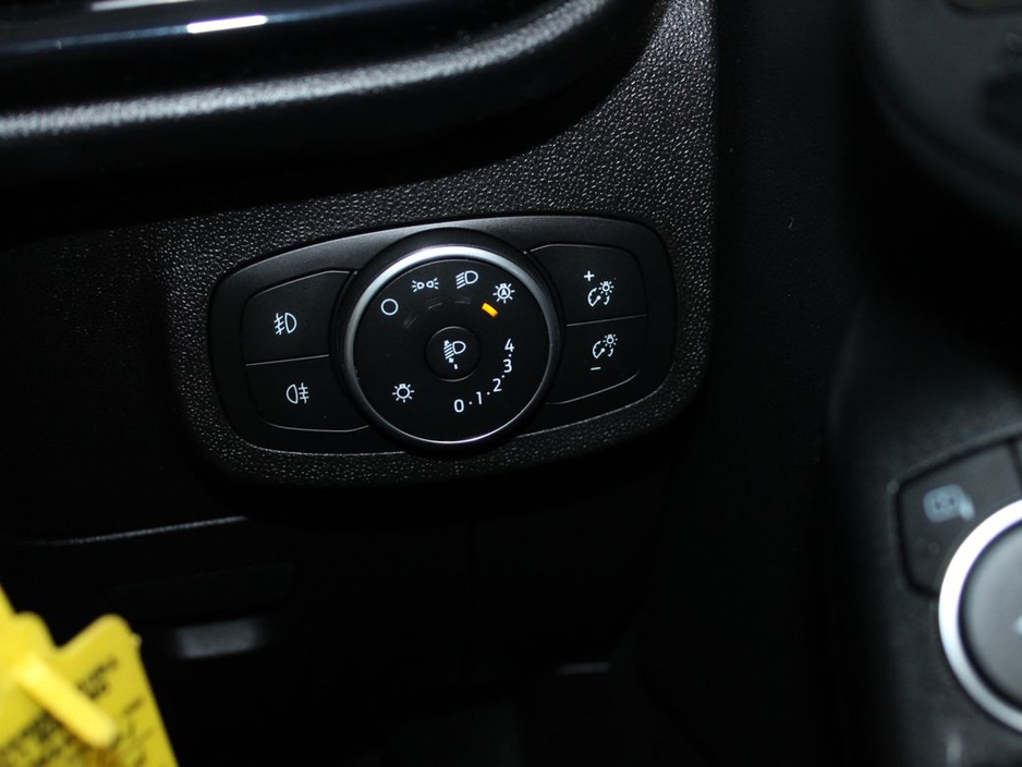 2019 Ford Fiesta 1.10 70PS 5SPD 5DR 4DR €14,999