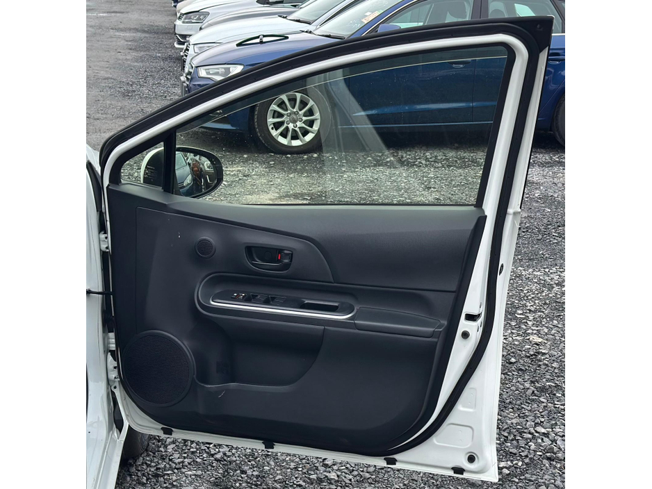 2018 Toyota Aqua 1.5L Petrol Hybrid Automatic Low Mileage (8137) €12,595