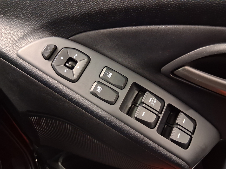 2013 Hyundai ix35 **1.7 PREMIUM** €7,444