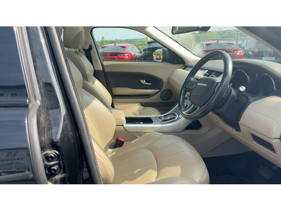 2019 Land Rover Range Rover Evoque EVO TD4 SPECIAL EDITION **** AUTOMATIC  **** BLACK / CREAM LEATHER **** PAN ROOF **** HEATED SEATS *** REVERSE CAMERA **** BEST AVAILABLE **** €25,950