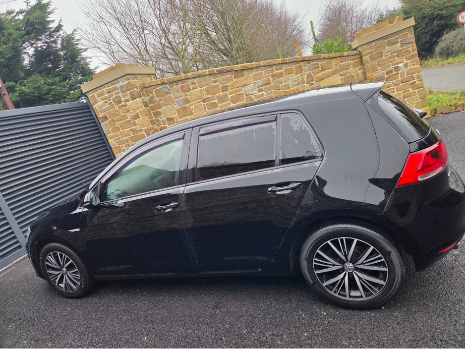 2015 Volkswagen Golf 1.6 TDI BLUEMOTION 110PS 5DR €6,500