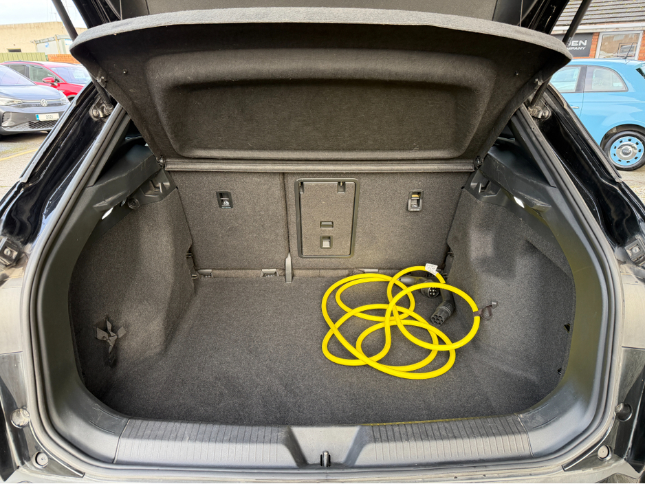 2022 Volkswagen ID.4 PRO 128 KW LIFE DX 77KWH 174BHP €22,750