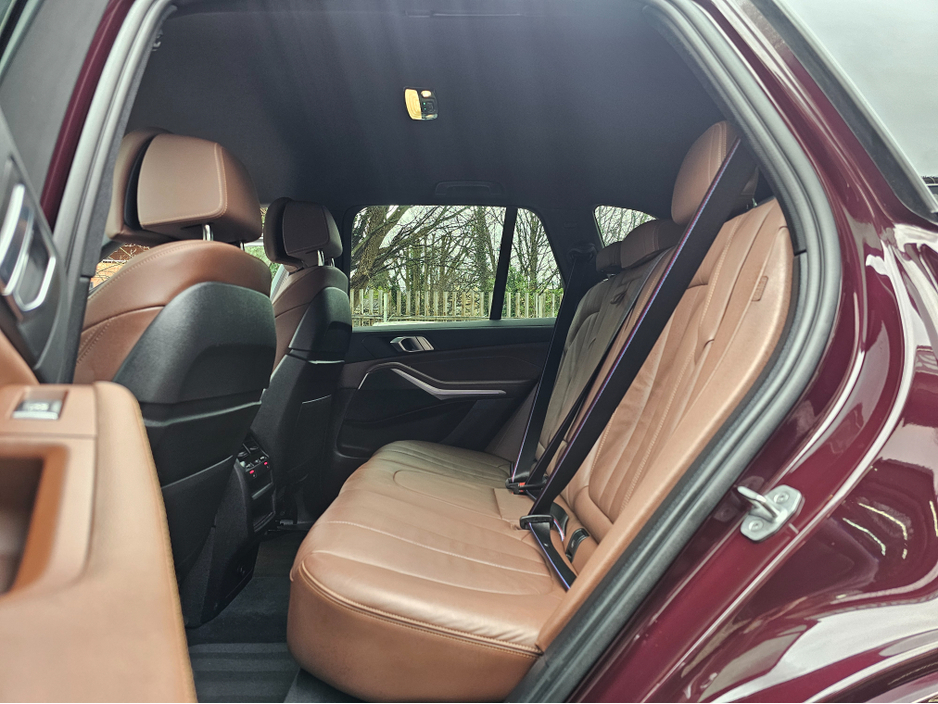 2022 BMW X5 X5 45E M-SPORT XDRIVE AUTO. AMETRIN METT. HUGE SPEC. FINANCE ARRANGED. SIMI. AA APPROVED. €58,950