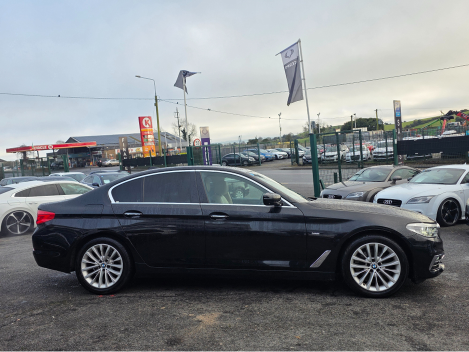 2017 BMW 5 Series ( 172 REG ) 523D LUXURY - CARPLAY NAVIGATION EDITION FULL LEATHER ELECTRIC HEATED SEATS - 360 REVERCE CAMERA - PRIVACY GLASS €24,950