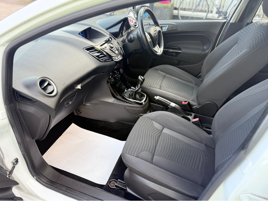 2013 Ford Fiesta ZETEC - 1.2 - LOW MILES - FULL SERVICE HISTORY €7,995