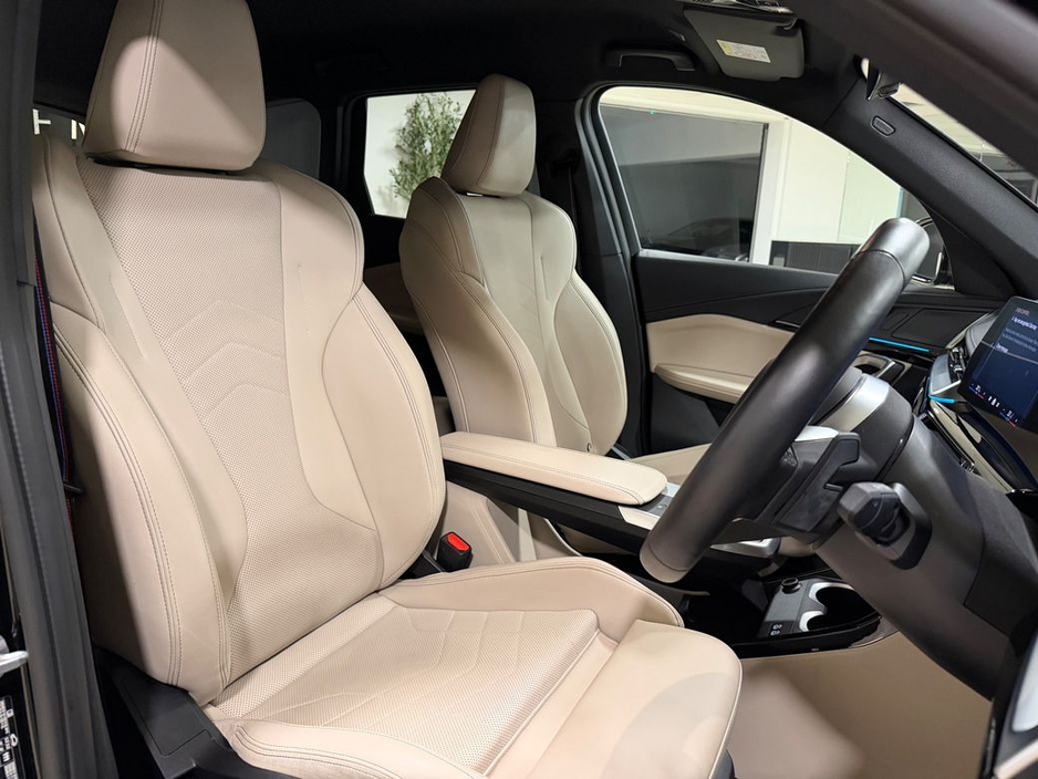 2025 BMW X1 25e M-SPORT PRO X-DRIVE=IVORY LEATHER//HUGE SPEC//AS NEW=2 YEAR BMW WARRANTY=TAILORED FINANCE PACKAGES AVAILABLE=TRADE IN'S WELCOME €53,995