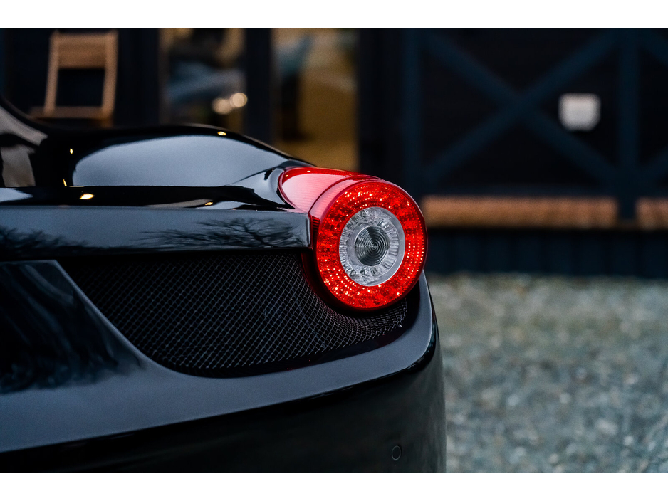 2013 Ferrari 458  €249,950