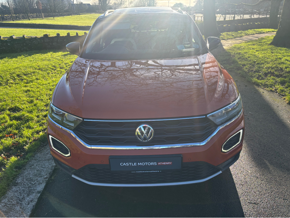 2019 Volkswagen T-Roc SPORT 2.0 TDI with pan roof €20,995