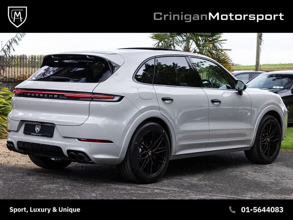 2023 Porsche Cayenne 3.0 E-Hybrid SportDesign New Model €89,900