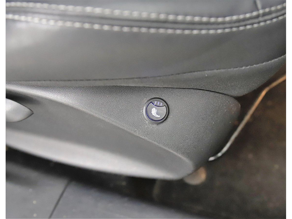 2018 Peugeot 2008 1.6 BLUE HDI 100BHP ALLURE 5SPD *HALF LEATHER*PANORAMIC ROOF* €12,890