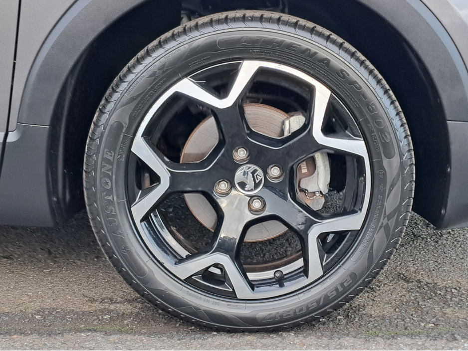 2022 Opel Crossland ULTIMATE 1.2TURBO 130BHP **LEATHER/SUEDE INTERIOR** €19,950