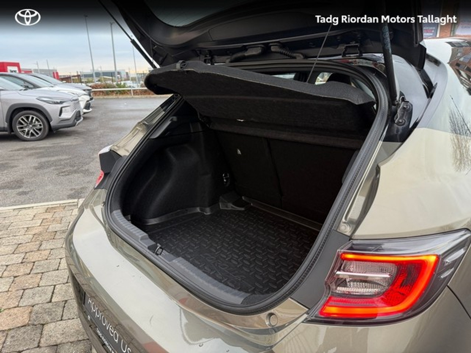 2023 Toyota Corolla HYBRID L/SPORT HB €27,950