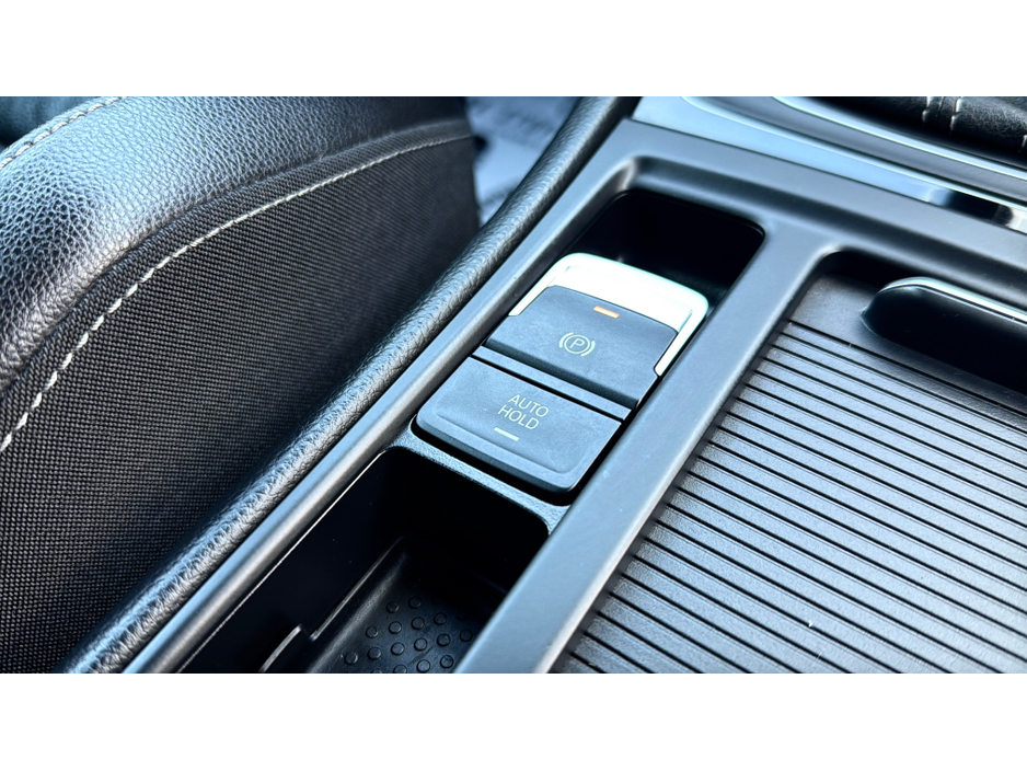 2015 Volkswagen Golf GOLF R 300BHP / AUTO / DSG / 4MOTION / LEATHER / 12MONTH WARRANTY / 90,000 €24,900