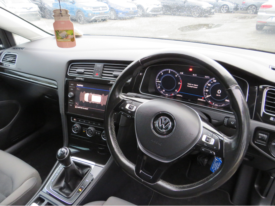 2018 Volkswagen Golf HIGHLINE 1.6 TDI  5DR BLACK DIGI DASH NCT 28 €13,999