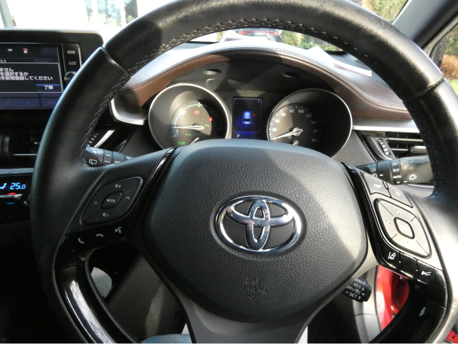 2017 Toyota C-HR 1.8 AUTO HYBRID €18,750