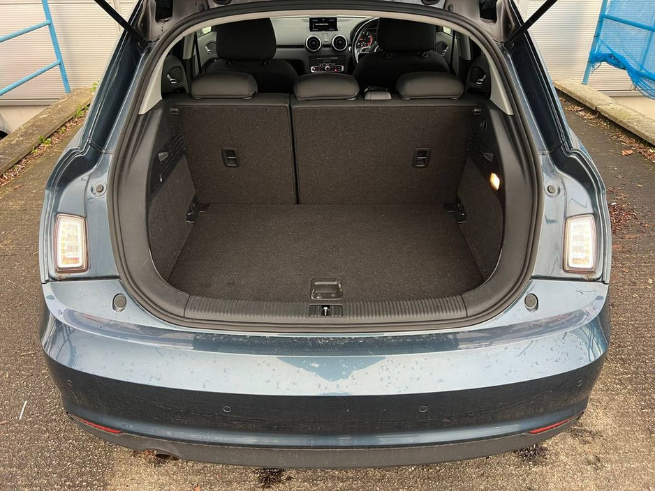 2017 Audi A1 S-LINE PACK 1.0 TFSI // FULL SERVICE HISTORY // NEW 17" ALLOYS // PARKING SENSORS €15,450