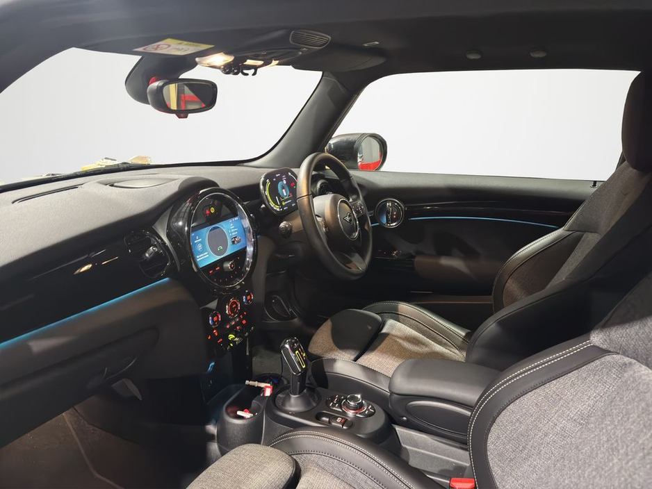 2021 MINI Cooper SE EL20 2DR Auto €17,888