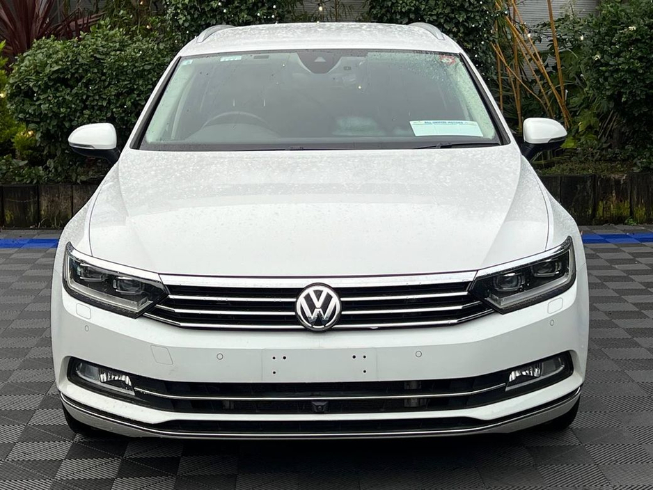 2018 Volkswagen Passat VARIANT HIGHLINE 2.0 TDI * BIG SPEC * // LEATHER POWERED HEATED COOLED SEATS // DRIVER MASSAGE SEAT // 360 PARKING CAMERAS €21,950