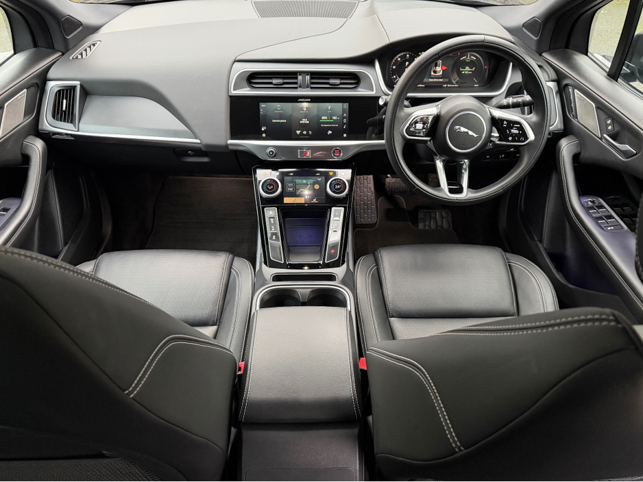 2024 Jaguar I-Pace R-DYNAMIC EV400 BLACK EDITION//IMMACULATE THROUGHOUT//PANORAMIC ROOF//SIMI AND AA DEALER €41,950