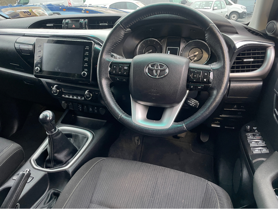 2021 Toyota Hilux 2021 TOYOTA HILUX 2.4 D-4D INVINCIBLE 4WD CREW CAB €28,950