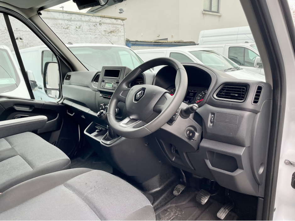 2023 Renault Master LM35 BUSINESS  2.3 BLUE DCI 135BHP FWD LWB €22,000