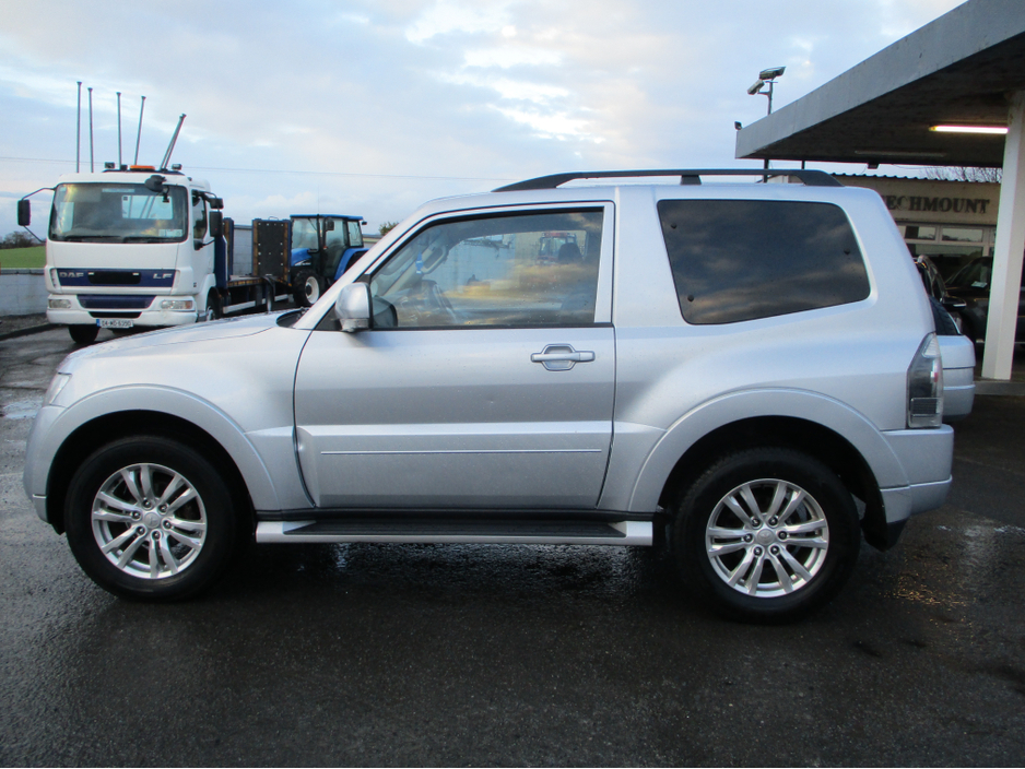 2014 Mitsubishi Pajero 3.2 DID SWB COMM 4WORK SG2 197BHP €20,995