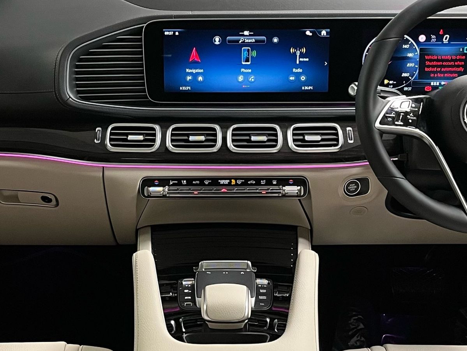 2026 Mercedes-Benz GLE Class 400e AMG 4Matic Coupe - 21 Inch Alloys - Reversing Camera - Panoramic Sunroof - Side Steps - Ambient Lighting - Sat Nav - Climate Control - Electric Heated Memory Seats - Keyless Start - Apple CarPlay €126,512