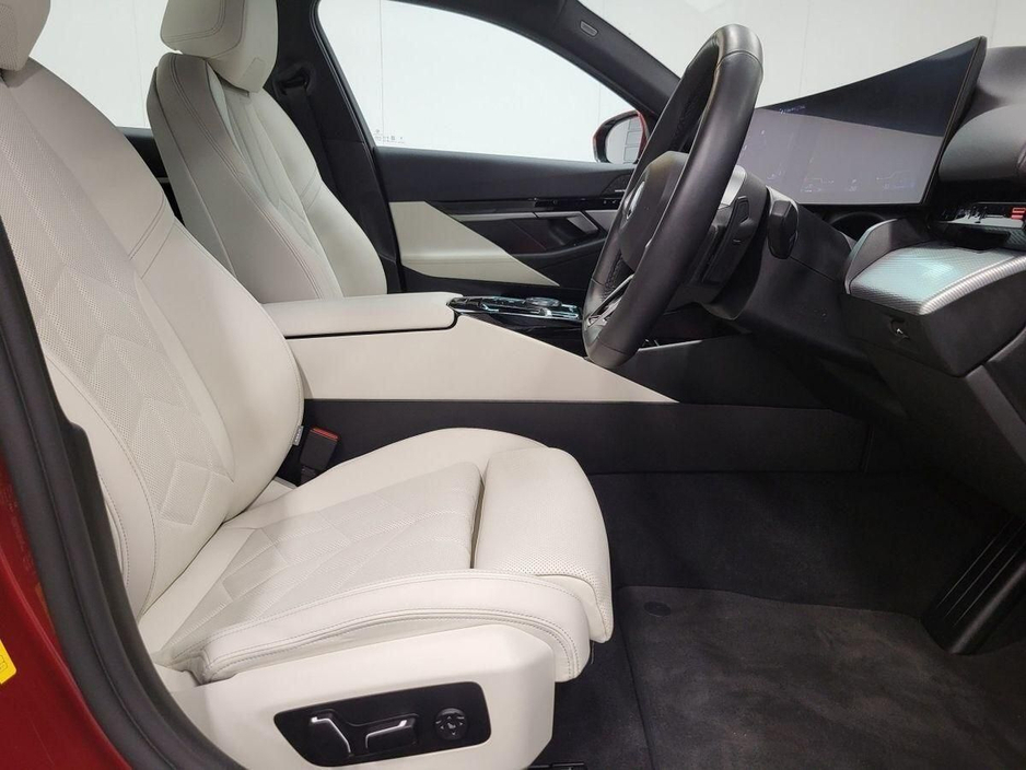 2024 BMW 5 Series 530e M Sport Saloon €58,975