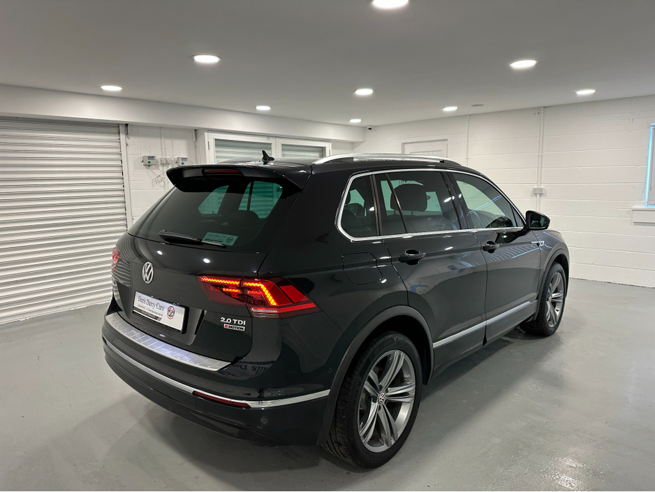 2019 Volkswagen Tiguan (191) TIGUAN 2.0TDI R LINE (LEATHER) DSG 4 MOTION LOW KMS VW/AUDI SPECIALISTS WWW.DENISDARCYCARS.IE €31,950