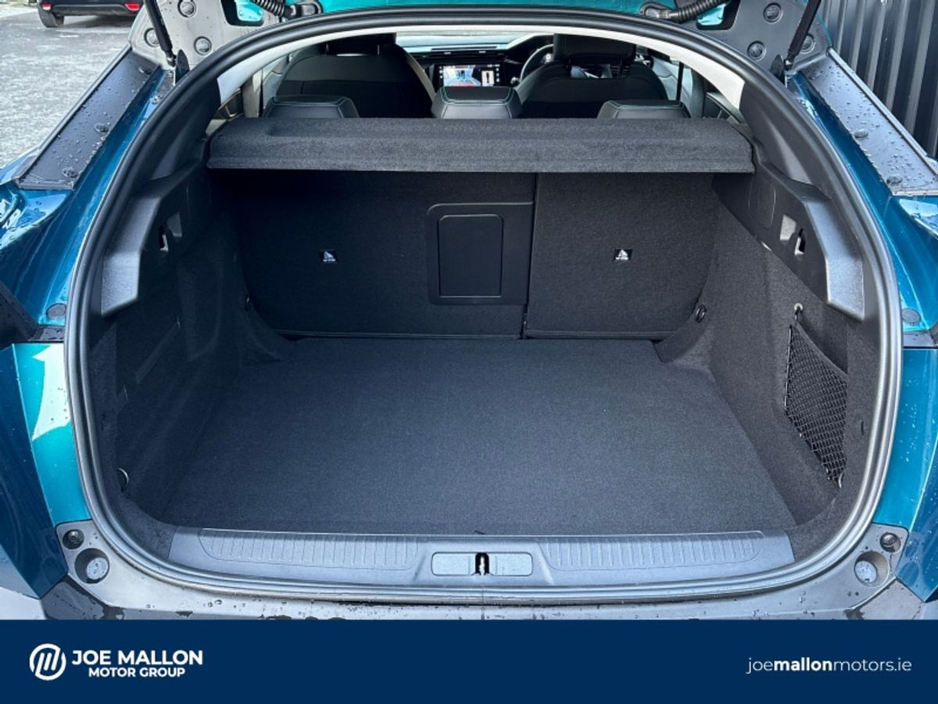 2026 Peugeot 408 1.2 Allure Hybrid €40,395