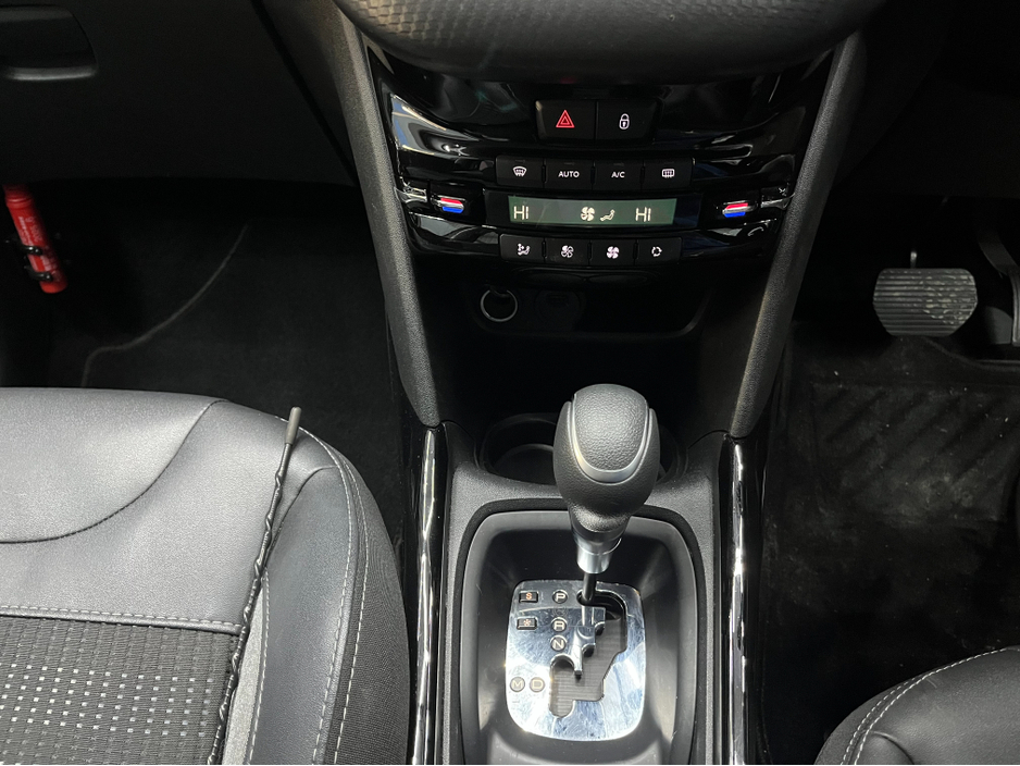 2019 Peugeot 2008 €15950! 2019 PEUGEOT 2008 1.2 AUTOMATIC / REVERSE CAMERA / HEATED SEATS €15,950