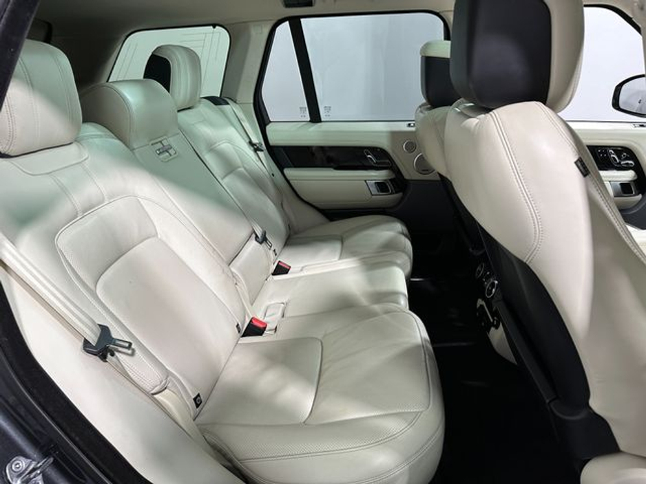 2020 Land Rover Range Rover Vogue P400e 202 €57,800
