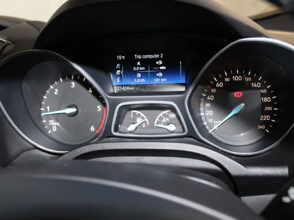 2017 Ford C-Max Zetec 1.5 TDCI 95PS M6 4DR €12,999