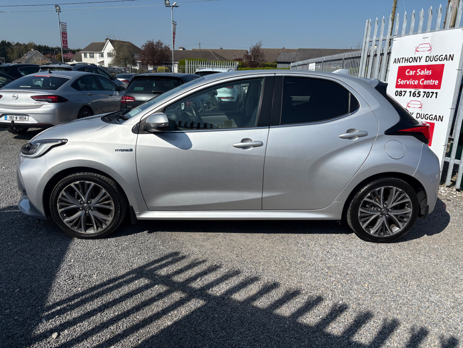 2022 Toyota Yaris 1.5 Hybrid 5Dr Platinum €21,995