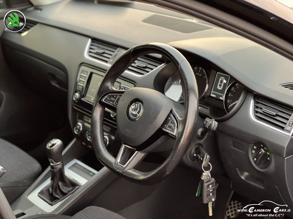 2016 Skoda Octavia STYLE 1.6 TDI CARPLAY XENON €9,950