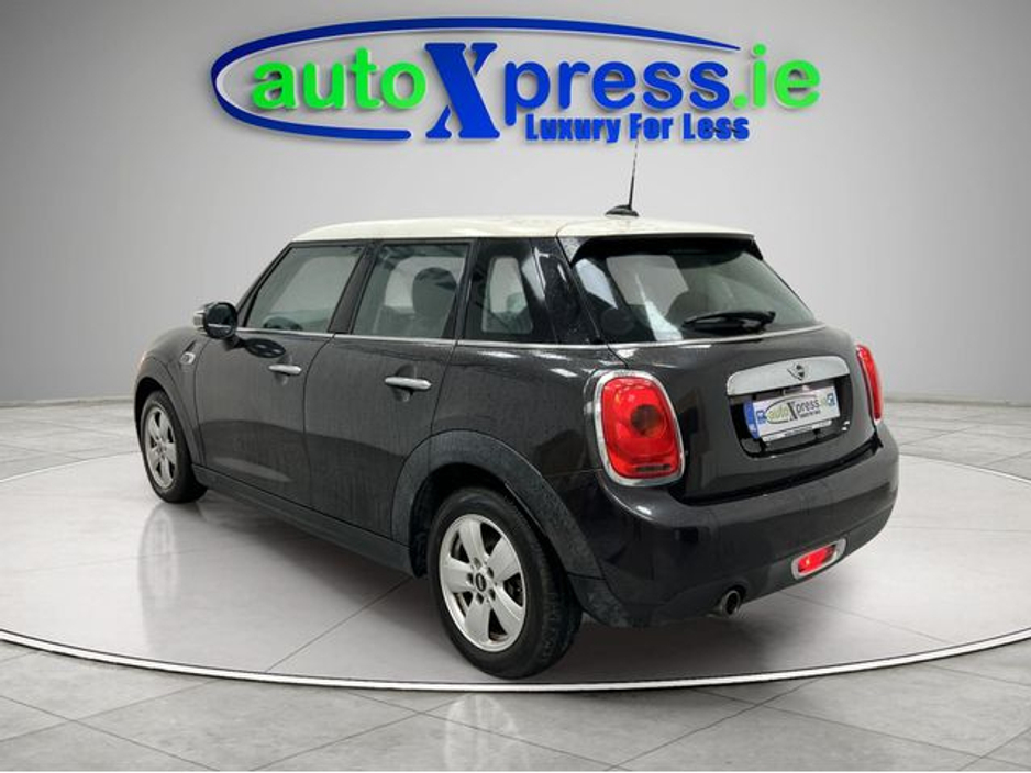 2016 MINI Cooper 1.2 Automatic, Reversing camera €13,895