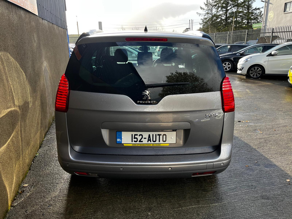 2015 Peugeot 5008 5008 1.6 Petrol, auto, pan roof, huge spec alloys €13,750