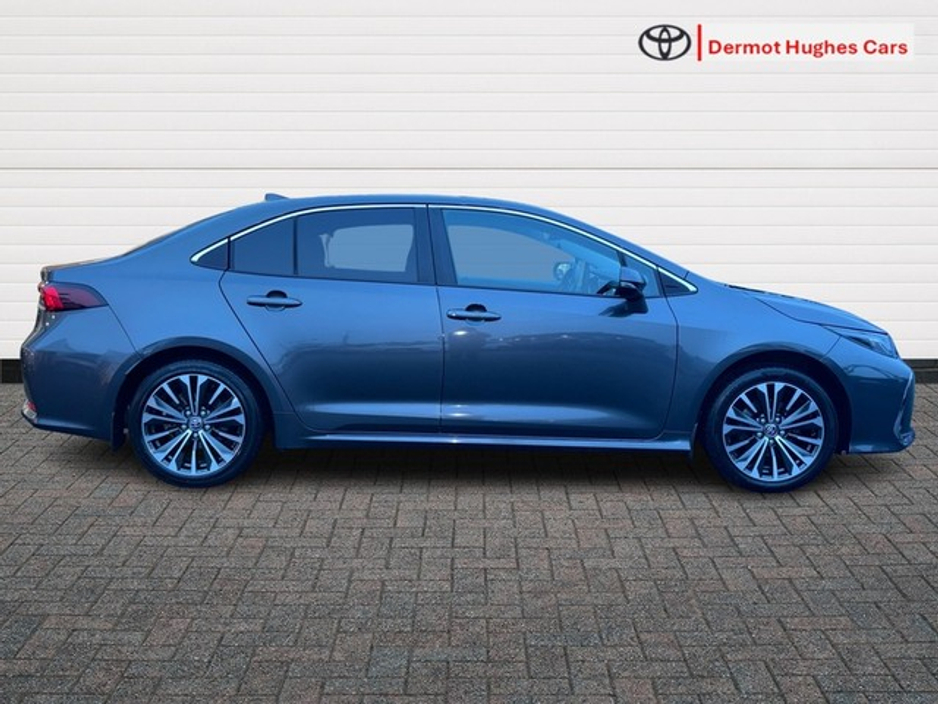 2024 Toyota Corolla LUNA SPORT SALOON 4DR €32,750