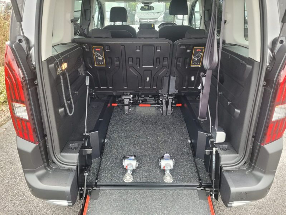 2023 Peugeot Rifter TAXI €59,000