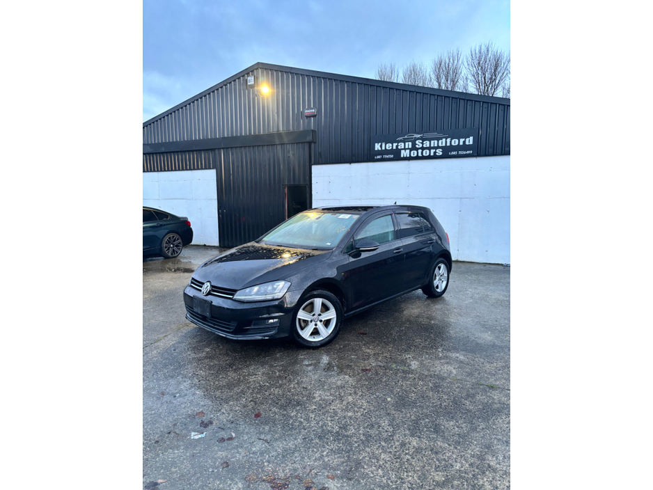 2015 Volkswagen Golf  €10,995