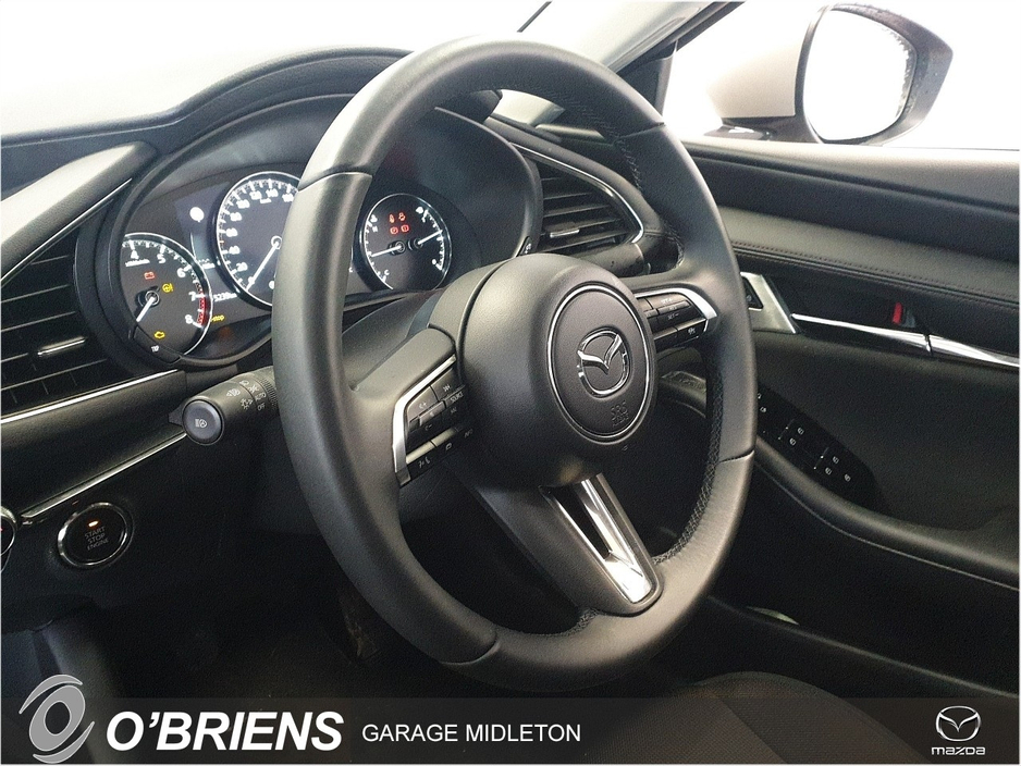 2024 Mazda Mazda3 2024 Mazda3 4SN e-SKYACTIV X 186ps 6MT FWD Exclusive-line SUNR €31,900