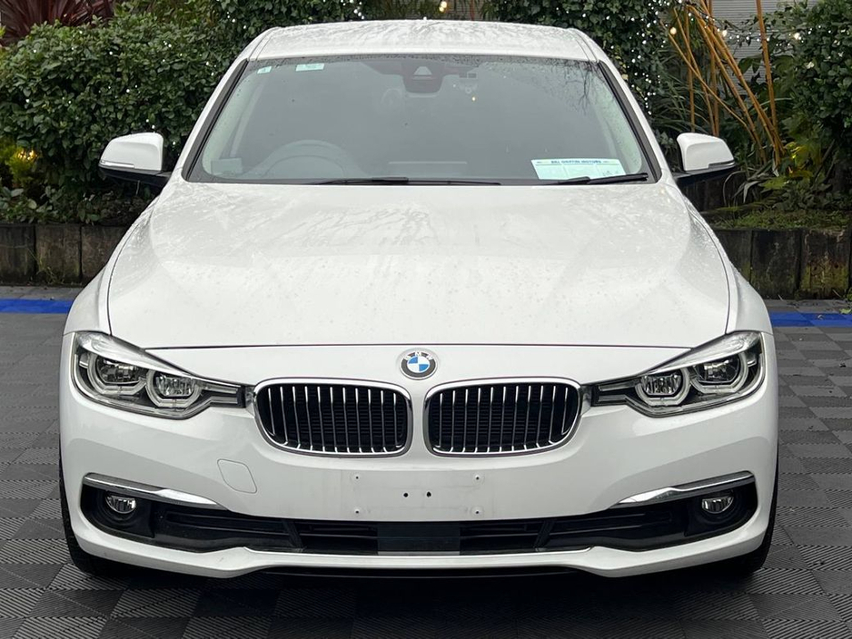 2016 BMW 3 Series 320d LUXURY-LINE // SERVICE HISTORY // LEATHER HEATED POWERED SEATS // REVERSE CAMERA €16,950