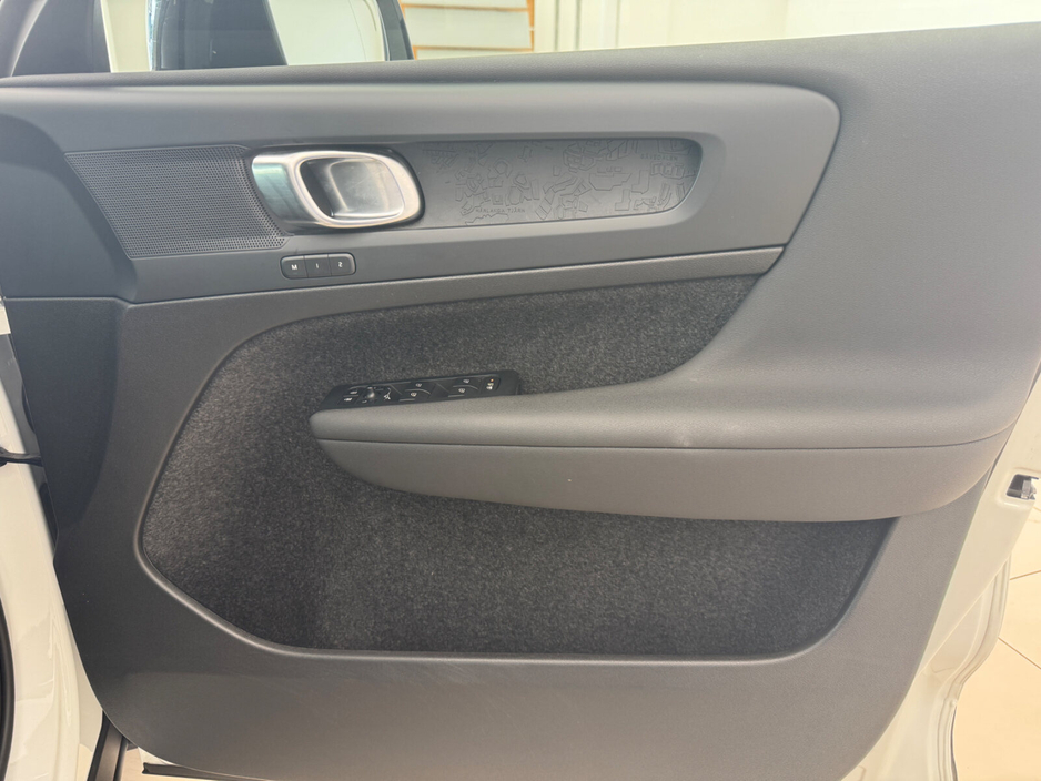 2024 Volvo C40 BEV Recharge 238hp RWD Plus €44,950