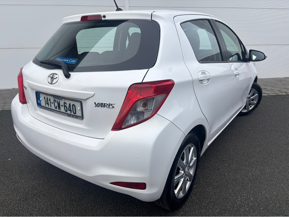 2014 Toyota Yaris 1.0 AURA 4DR €8,995