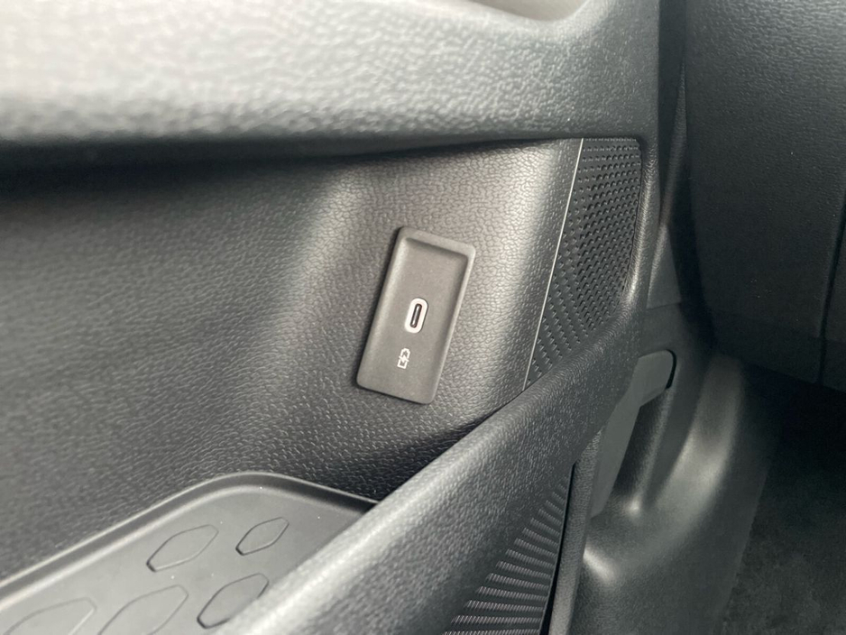 2025 Volkswagen ID.Buzz  €66,975