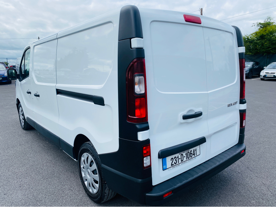 2023 Renault Trafic LL30 BLUE DCI 130 BUSIN BUSINESS PAN €20,727